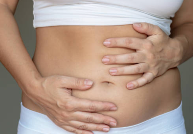 Let’s talk about bloating, about women’s hormones and about herbs!